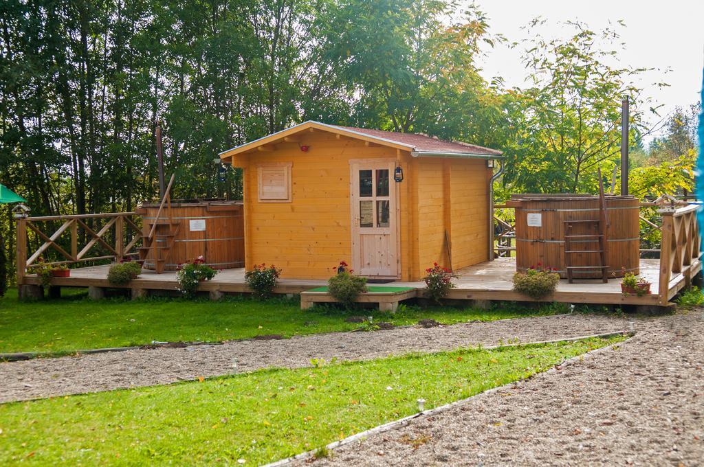 Отель Hovirag Panzio Borzont Экстерьер фото